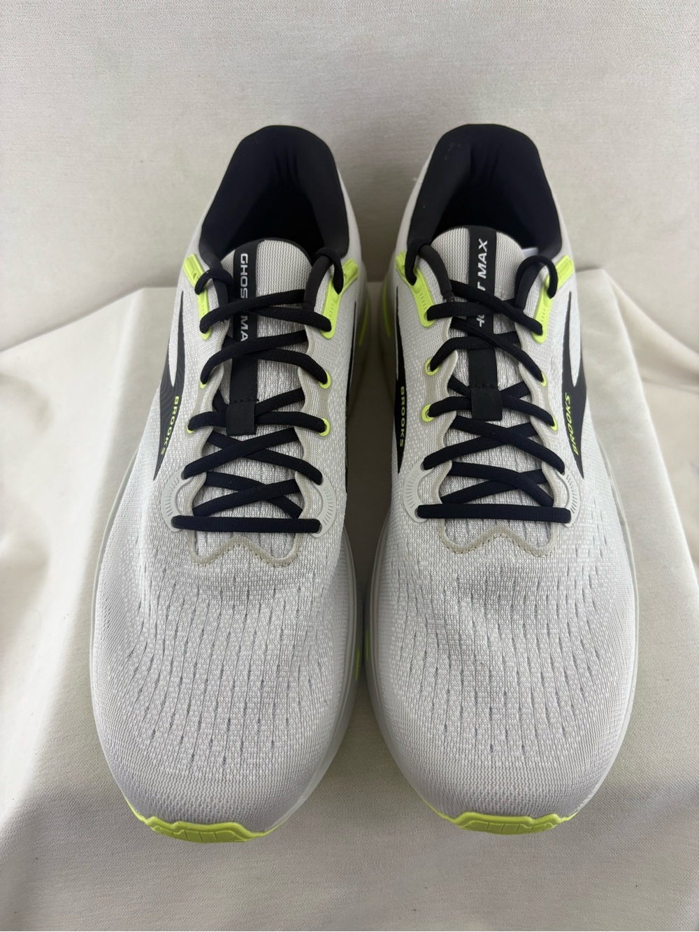 Brooks Ghost Max in light grey men’s size 15 NEW - Picture 2 of 8
